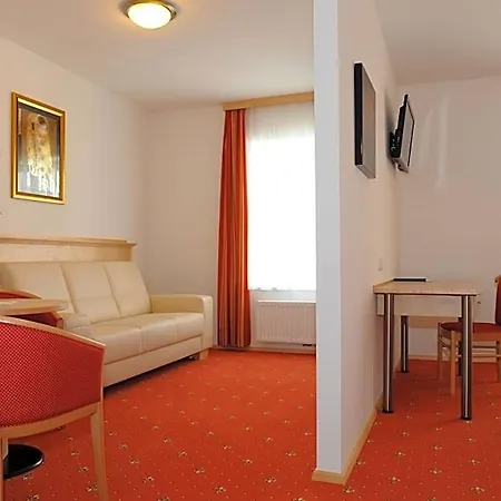 Hotel-gasthof-fleischerei - Zur Alten Post 4*