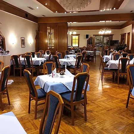 Hotel-gasthof-fleischerei - Zur Alten Post Hotel 4*