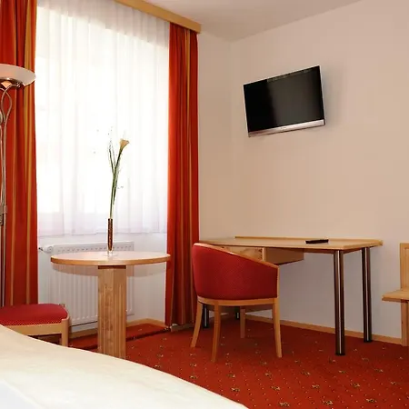 Hotel-gasthof-fleischerei - Zur Alten Post 4*