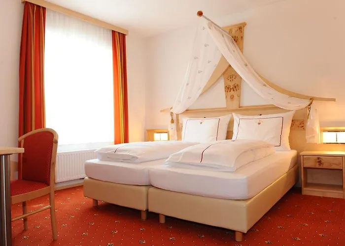 Hotel-gasthof-fleischerei - Zur Alten Post فندق 4*