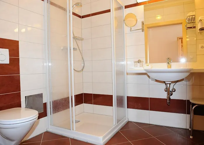 Hotel-gasthof-fleischerei - Zur Alten Post فندق 4*